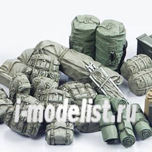 35266 Tamiya 1/35 Modern U.S. Military Equipment Set Набор оборудования современной американской армии, рюкзаки, патронные ящики, канистры, сумки.