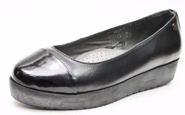 Невероятные скидки!  Cупер бренд Begonia - две модели школьной обуви для девочек со скидками 80%